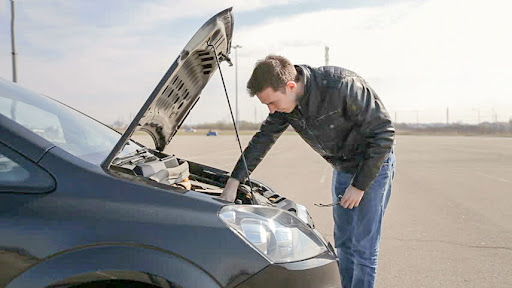 cứu hộ xe chết máy giữa đường