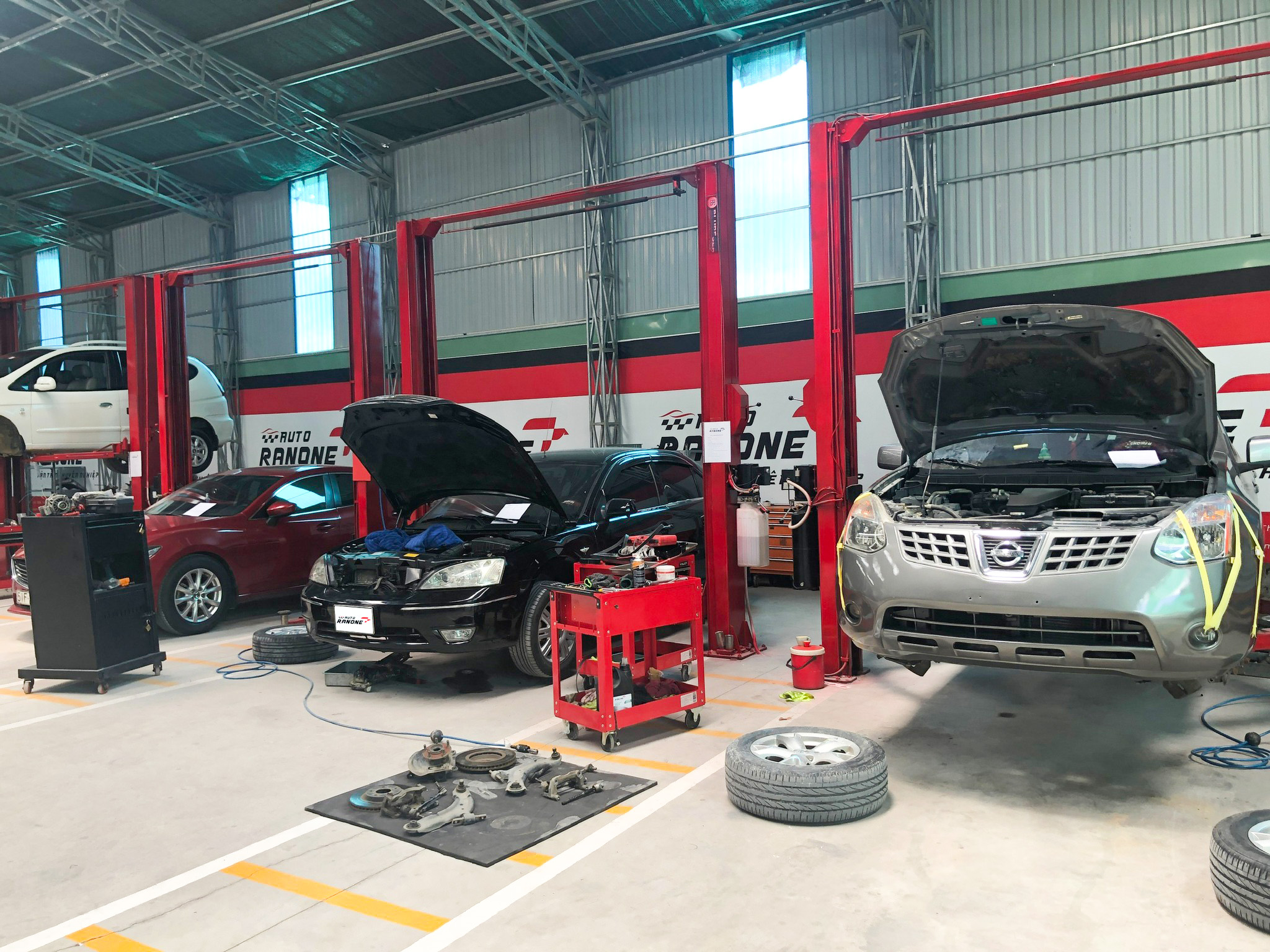 bảo dưỡng lớn ô tô