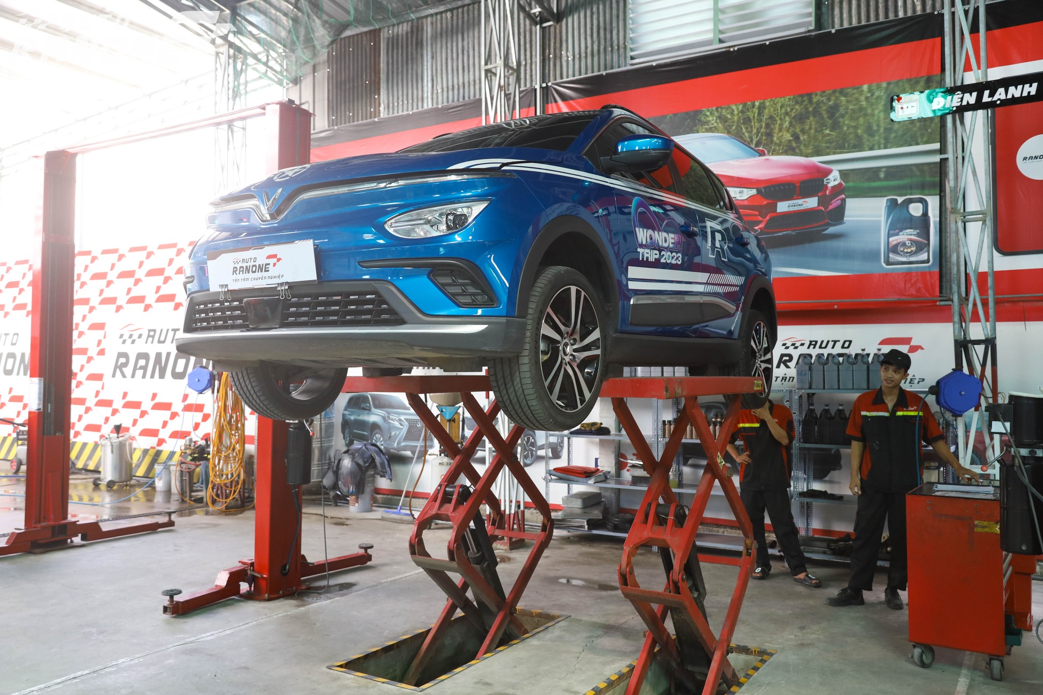 sửa xe ô tô điện