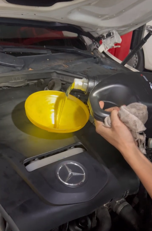 bảo dưỡng lớn xe ô tô