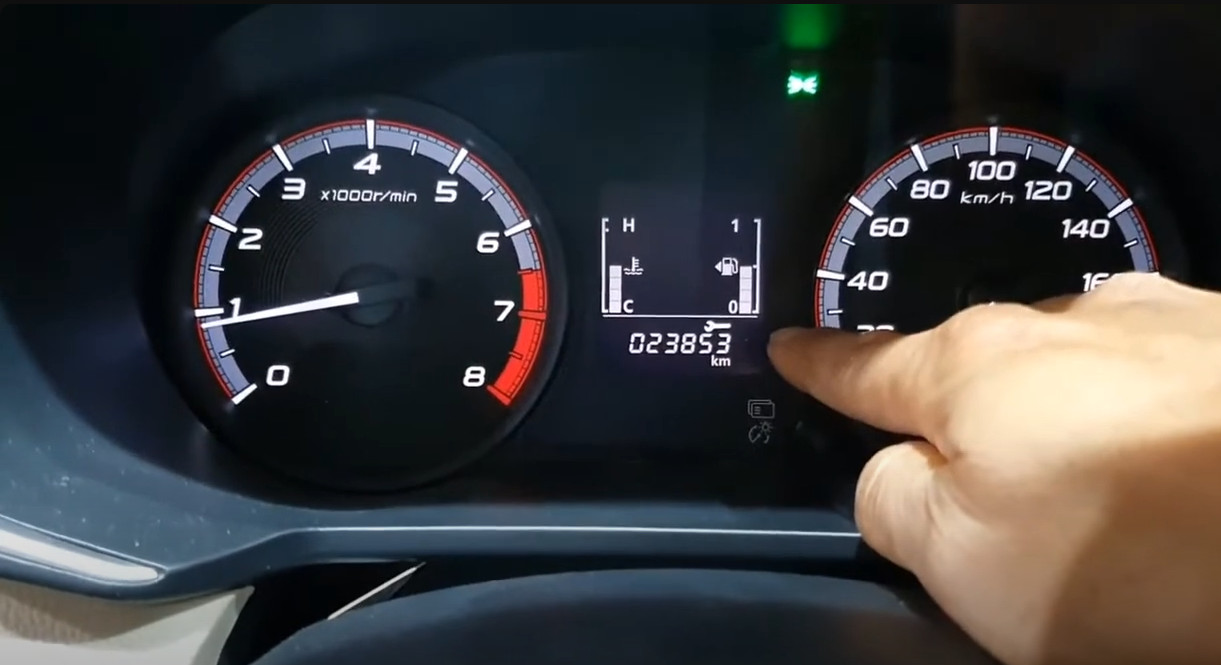 đèn bảo dưỡng mitsubishi sáng