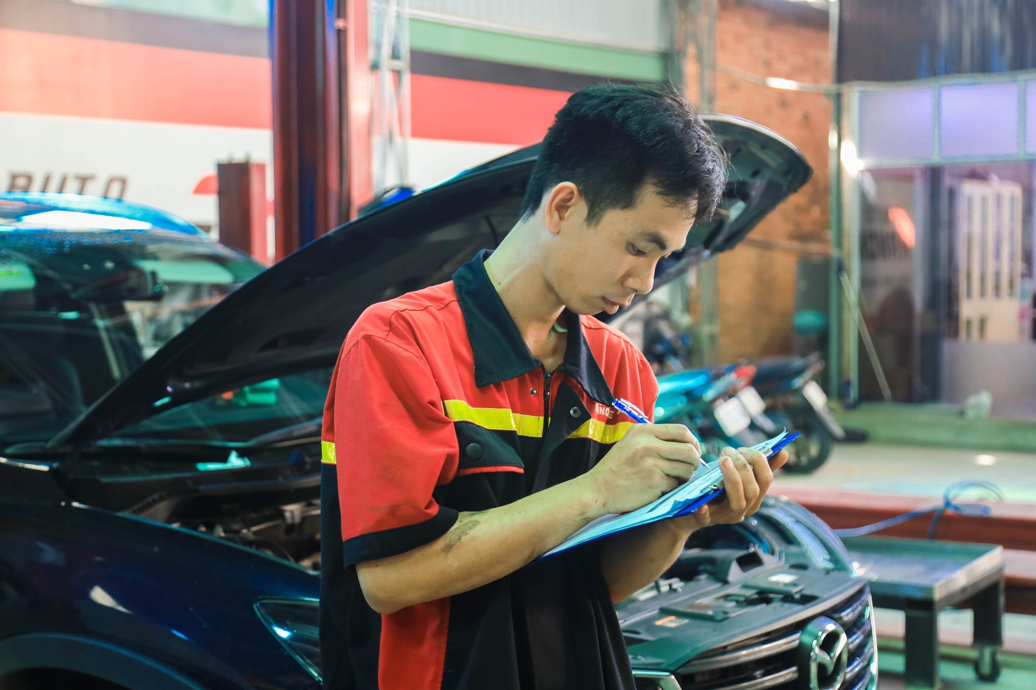 ranone kiểm tra bảo dưỡng xe ô tô