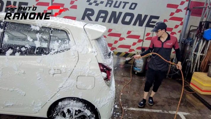 rửa xe ô tô