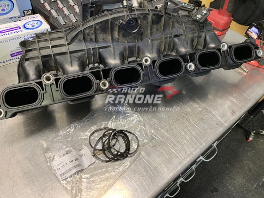 vệ sinh họng nạp