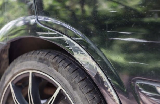 xe ô tô bị xước